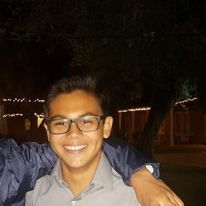 Meet your Posher, Zach